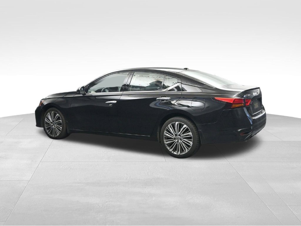 Used 2023 Nissan Altima 2.5 SL AWD/4WD image 3