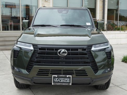 Used 2025 Lexus GX 550 AWD/4WD image 3