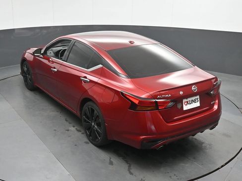 Used 2019 Nissan Altima 2.5 Platinum AWD/4WD image 35