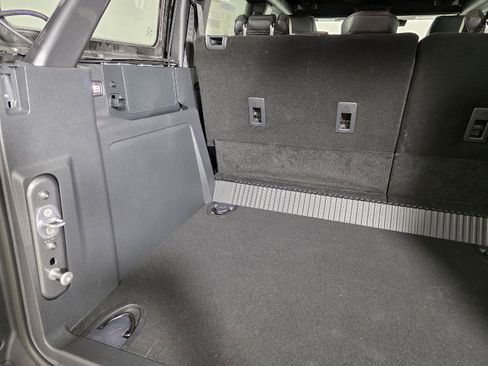 Used 2025 Ford Bronco Badlands image 7