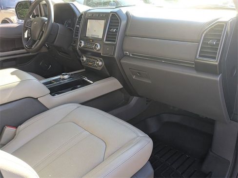 Certified 2021 Ford Expedition Limited image 31