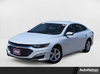 Used 2024 Chevrolet Malibu LT image 1