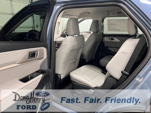 New 2026 Ford Explorer Active w/ Active Comfort Package image 10
