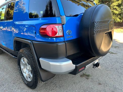 Used 2007 Toyota FJ Cruiser 4WD image 23