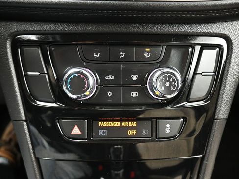 Used 2018 Buick Encore Preferred image 19