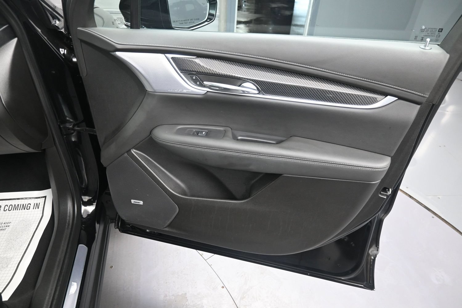 Used 2024 Cadillac XT6 Sport w/ Technology Package AWD/4WD image 36