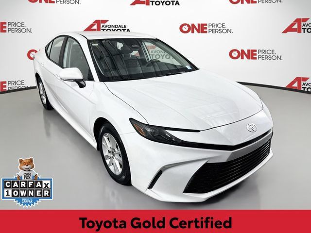 Certified 2025 Toyota Camry LE FWD image 1
