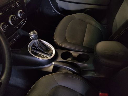 Used 2016 Kia Soul + FWD image 26