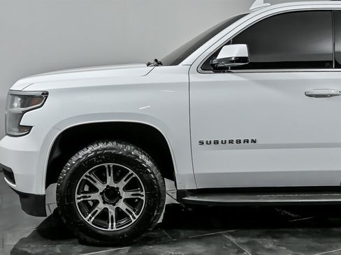 Used 2018 Chevrolet Suburban LT AWD/4WD image 6