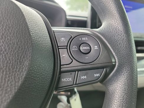 Used 2023 Toyota Corolla LE FWD image 22