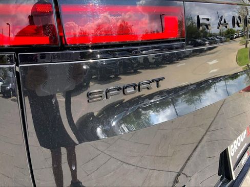 Used 2024 Land Rover Range Rover Sport Dynamic SE image 10