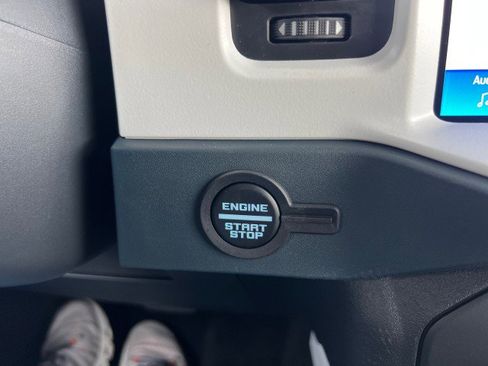 New 2025 Ford Bronco Heritage Edition image 21