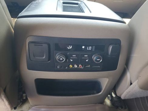 Used 2016 Chevrolet Suburban LTZ AWD/4WD image 27