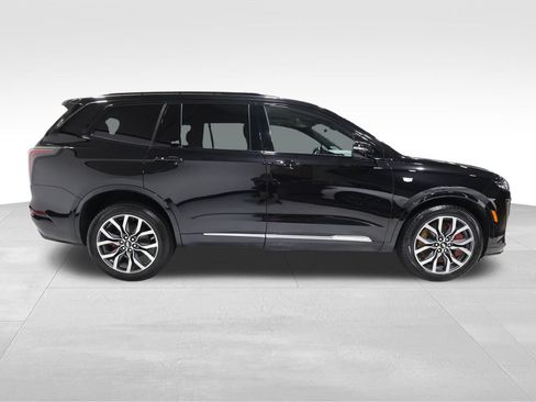 Used 2024 Cadillac XT6 Sport w/ Platinum Package AWD/4WD image 5