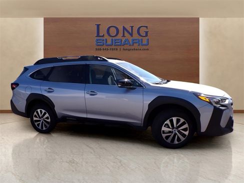 Certified 2025 Subaru Outback Premium image 6