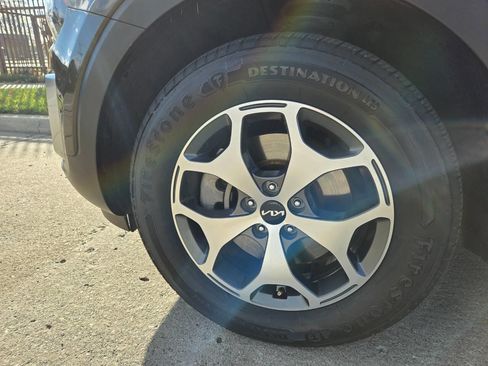 Used 2022 Kia Telluride EX image 50