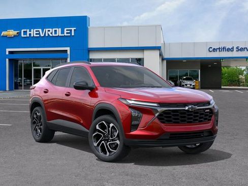 New 2026 Chevrolet Trax RS w/ Sunroof Package FWD image 7