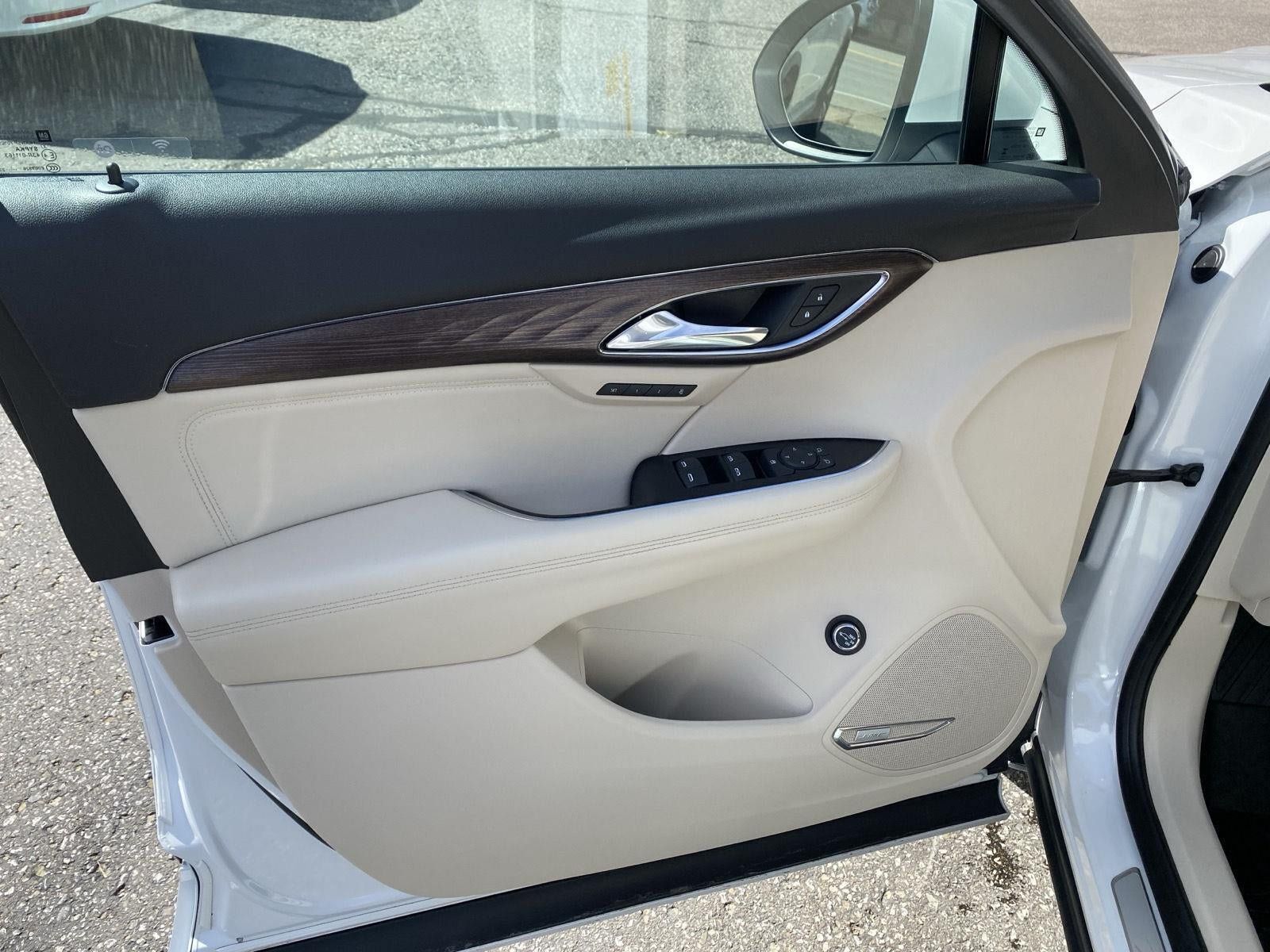 Used 2023 Buick Envision Avenir AWD/4WD image 26