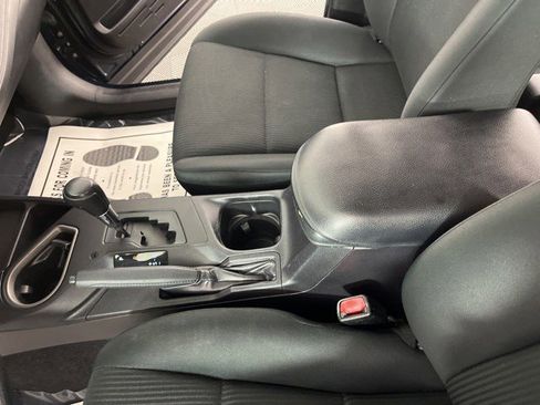 Used 2017 Toyota RAV4 LE FWD image 24