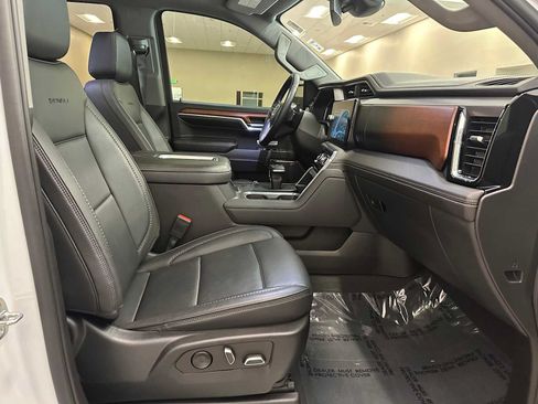 Used 2022 GMC Sierra 1500 Denali AWD/4WD image 27