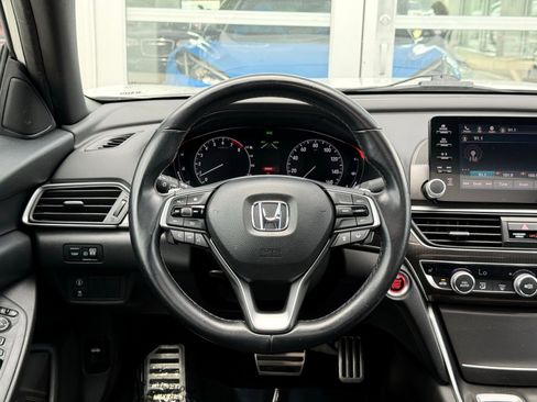 Used 2018 Honda Accord Sport image 29