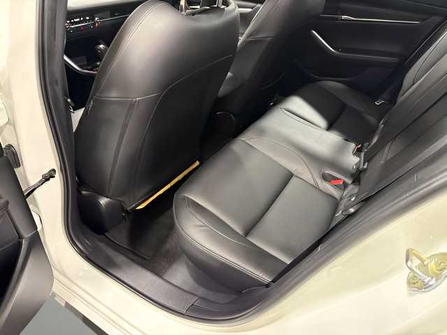 Used 2024 MAZDA MAZDA3 s FWD image 31