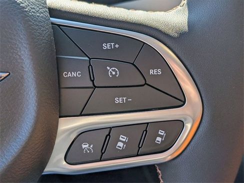 New 2026 Chrysler Pacifica Pinnacle image 17