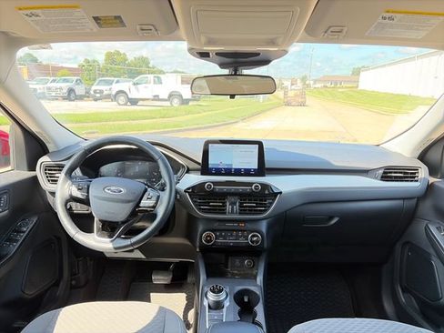 Used 2021 Ford Escape SE w/ Cold Weather Package AWD/4WD image 29