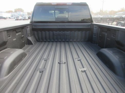 New 2026 GMC Sierra 3500 SLT w/ SLT Premium Package AWD/4WD image 6