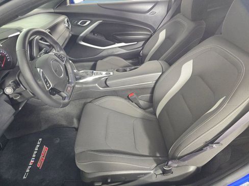 Used 2016 Chevrolet Camaro SS image 4