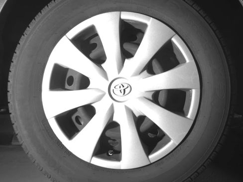 Used 2011 Toyota Corolla LE FWD image 16