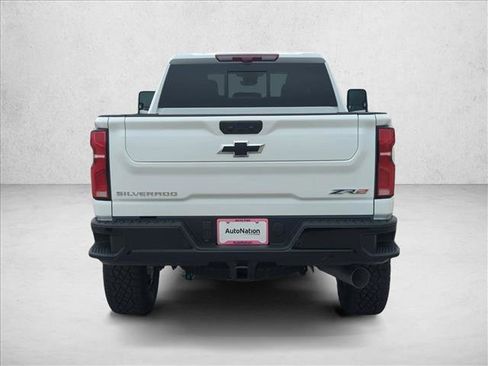 New 2026 Chevrolet Silverado 2500 ZR2 image 8