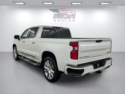 Used 2023 Chevrolet Silverado 1500 High Country w/ High Country Premium Package image 6