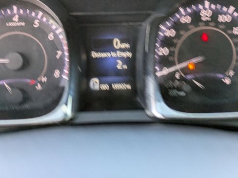 Used 2014 Toyota Avalon XLE image 25