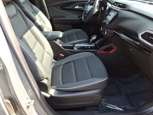 Certified 2023 Chevrolet TrailBlazer RS w/ Convenience Package image 8