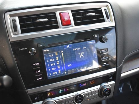 Used 2016 Subaru Outback 3.6R Limited image 21