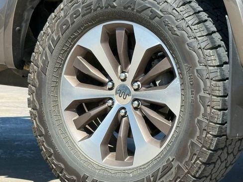 Used 2020 Ford F150 King Ranch w/ Equipment Group 601A Luxury AWD/4WD image 15
