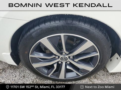 Used 2020 Nissan Maxima 3.5 S w/ Floor Mat Group image 9