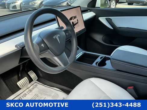 Used 2022 Tesla Model Y Performance AWD/4WD image 20