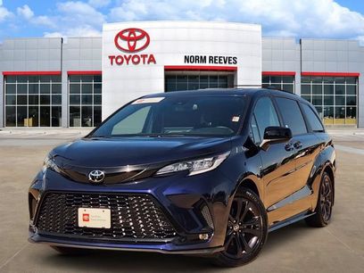 Used 2026 Toyota Sienna XSE