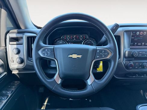 Used 2018 Chevrolet Silverado 1500 LT w/ LT Eassist Package AWD/4WD image 13