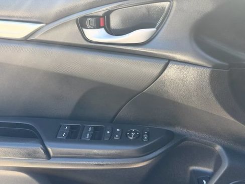 Used 2021 Honda Civic Sport image 31