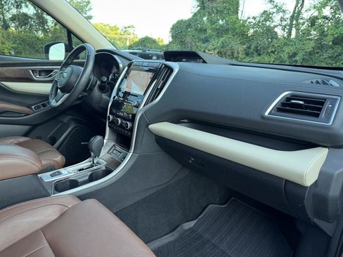 Used 2019 Subaru Ascent Touring AWD/4WD image 25