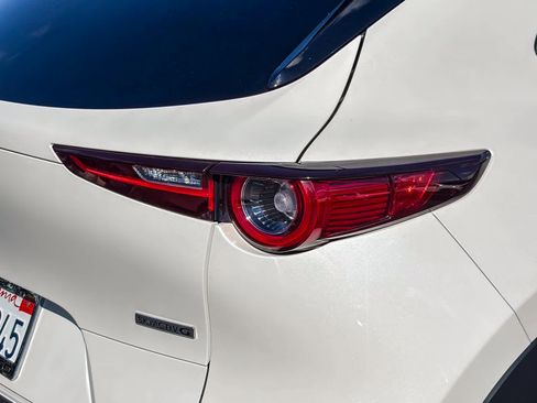 Used 2021 MAZDA CX-30 FWD 2.5 S w/ Select Package image 8