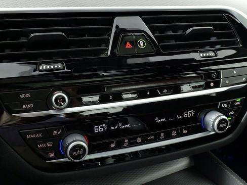 Used 2018 BMW 530i xDrive w/ M Sport Package image 62