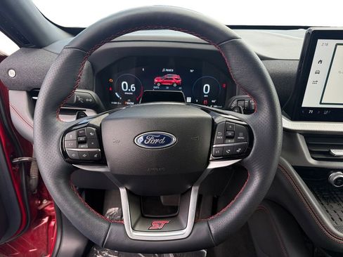 Used 2025 Ford Explorer ST image 21