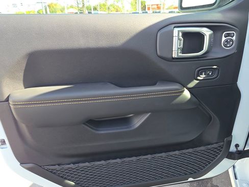 New 2026 Jeep Gladiator Sport image 14