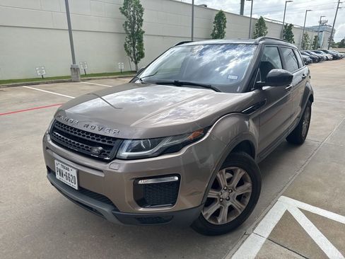 Used 2016 Land Rover Range Rover Evoque SE image 1