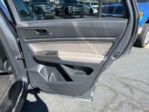 Used 2022 Volkswagen Atlas Cross Sport SEL AWD/4WD image 24