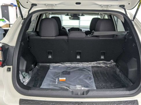 New 2025 Subaru Crosstrek 2.0i Premium image 26